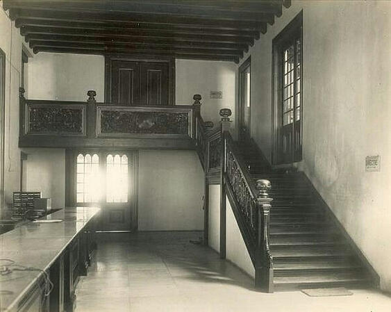 Koridor gedung administrasi Koridor gedung administrasi